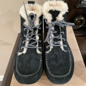 Ugg W Chickaree boot